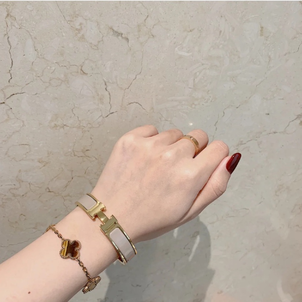 ✨SOLD✨Hermes H Bracelet